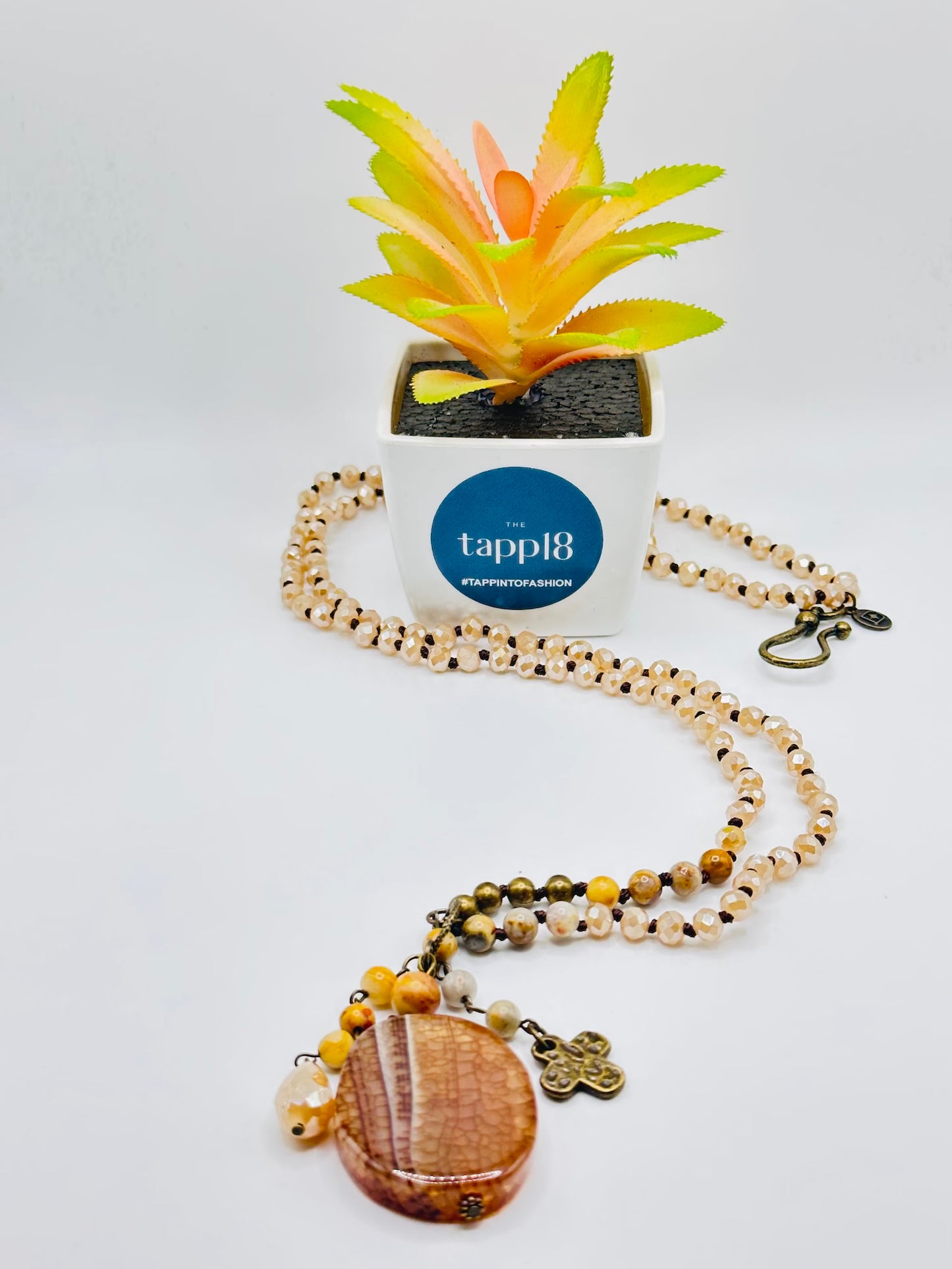 The Tri-Color Stone Necklace