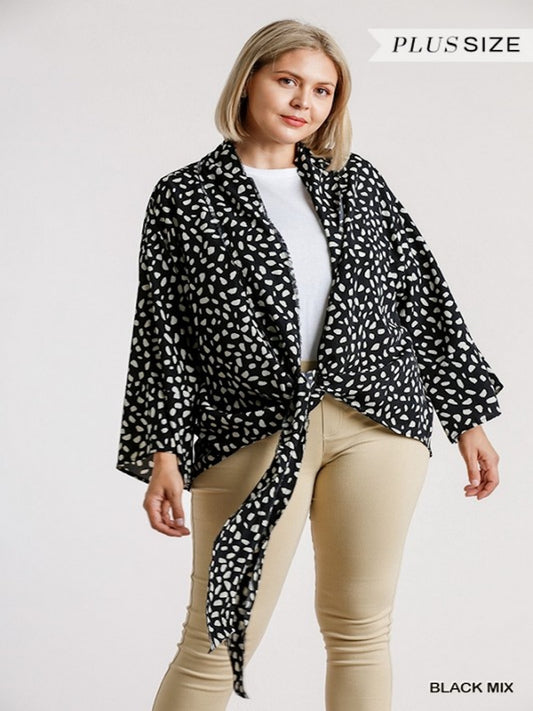 Curvy Cardigan-Black/Cream