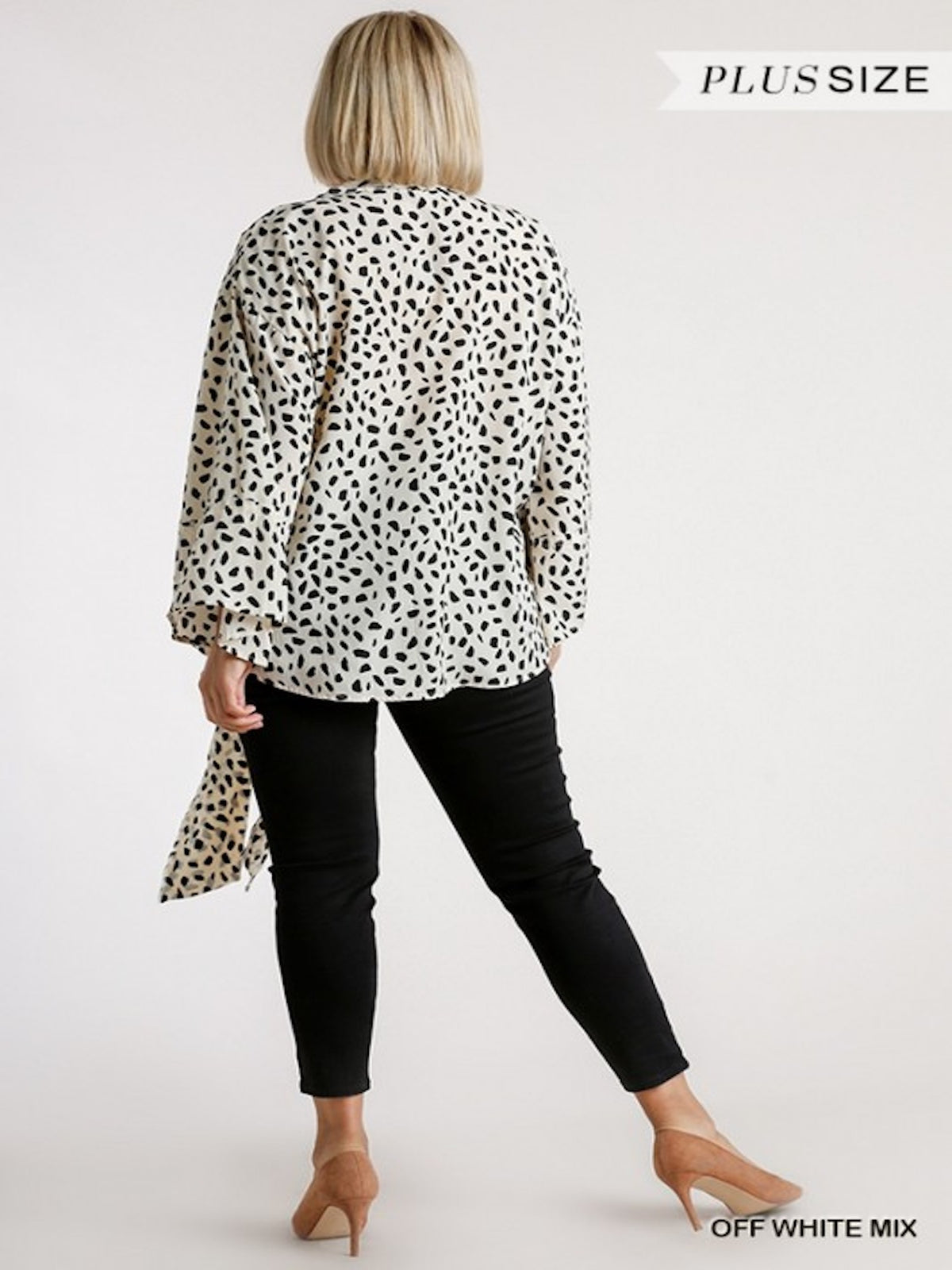 Curvy Cardigan-Black/Cream
