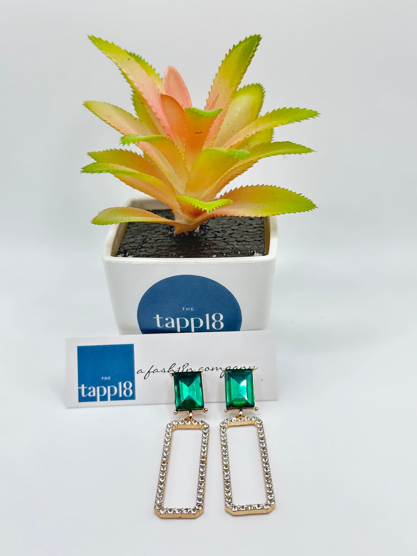 Formal Earrings in Emerald