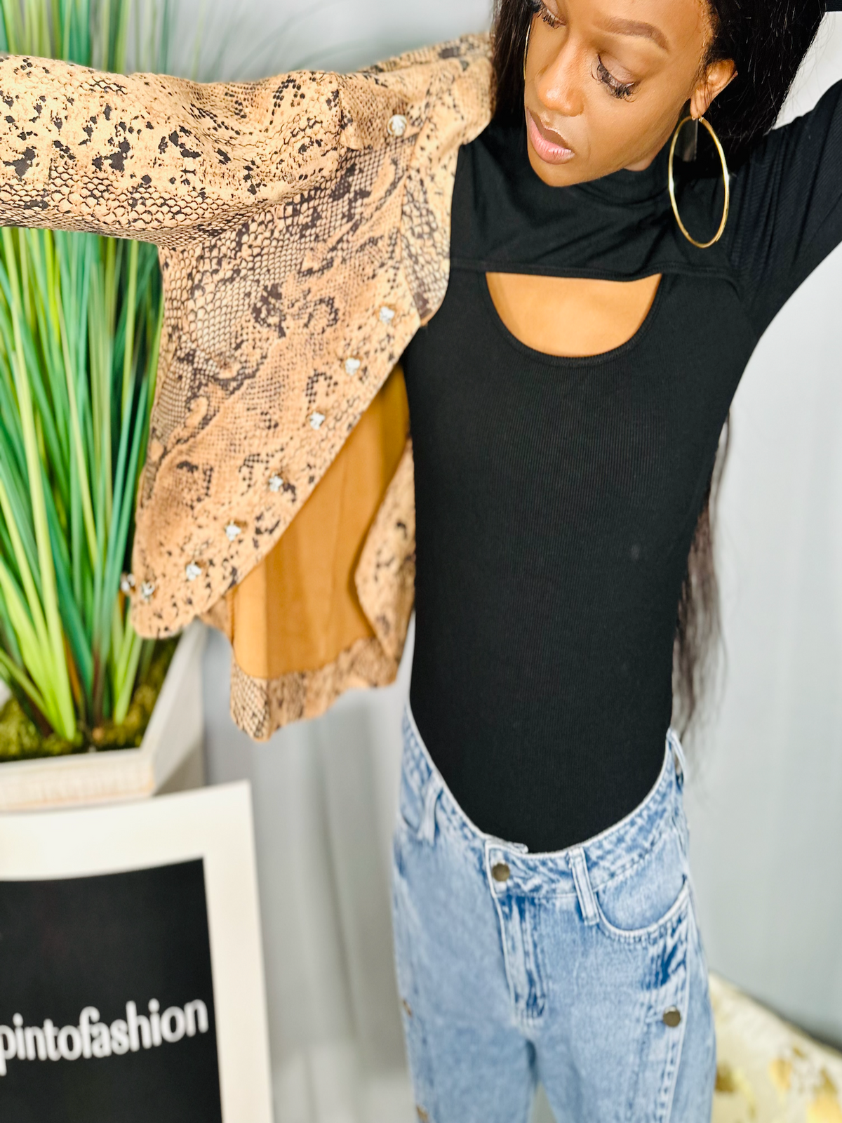 Rib Knit Bodysuit-Black